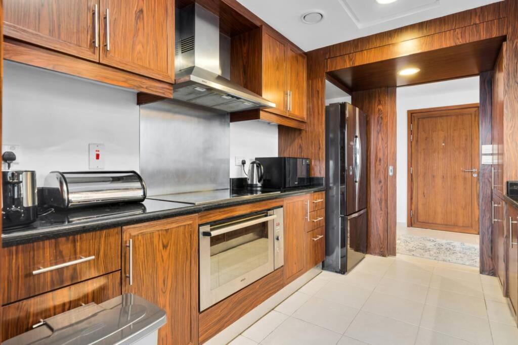 Spectacular Burj & Fountain View - Luxurious 3 Bedrooms & Maids - The Residences Appartement