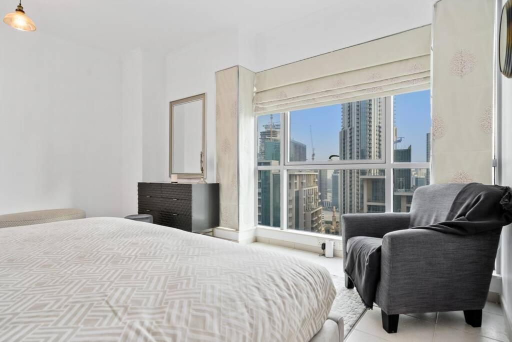 Spectacular Burj & Fountain View - Luxurious 3 Bedrooms & Maids - The Residences Appartement *